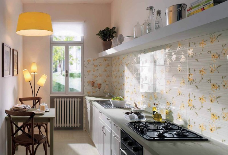 Kitchen decoration with tiles