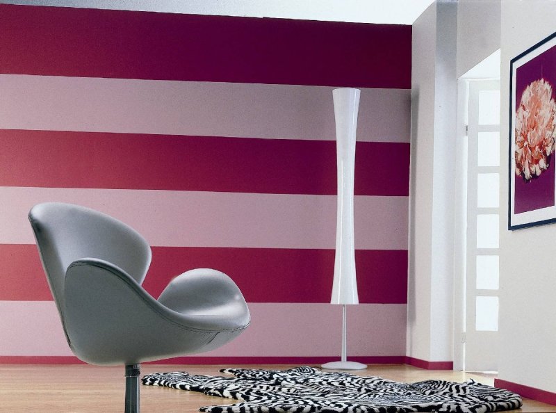 Strips on the wall in the interior paint