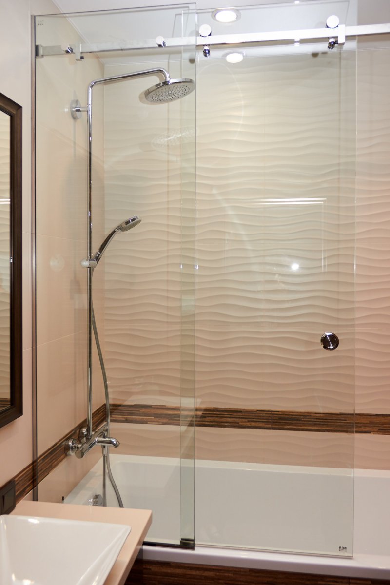 Bath -glass curtain