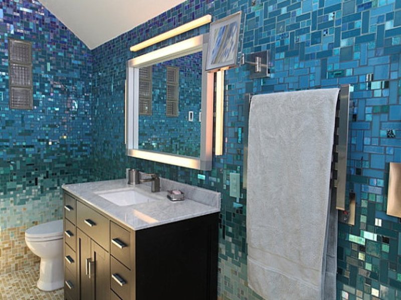 Bathroom design with mosaic