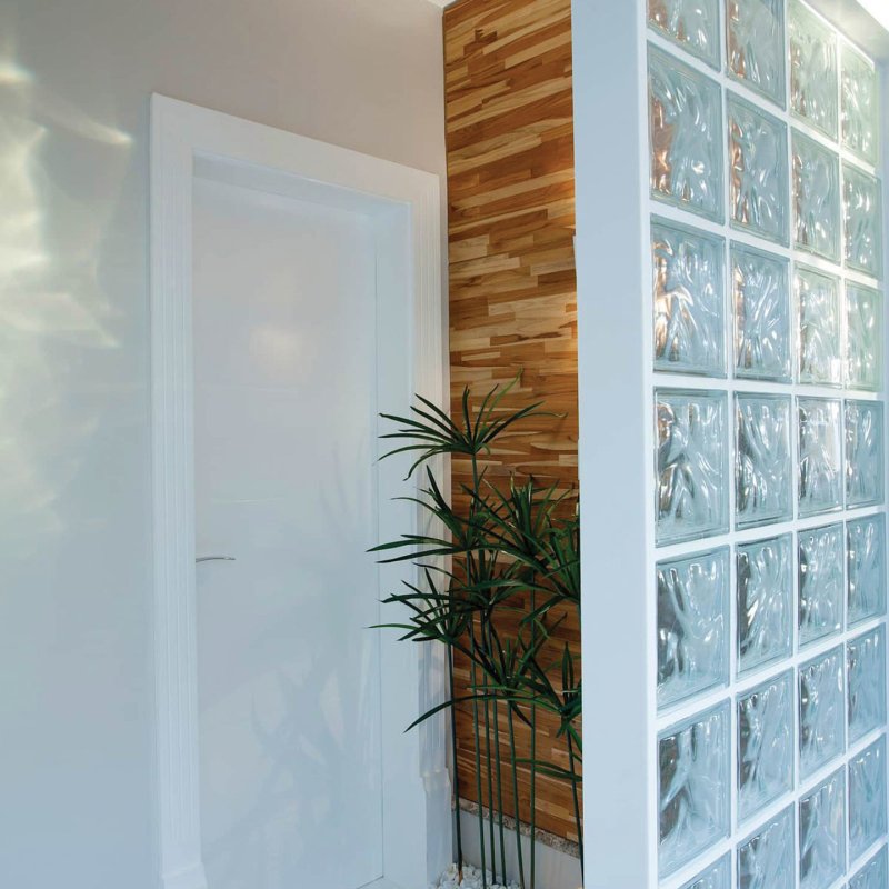 Glass blocks in the interior of the apartment