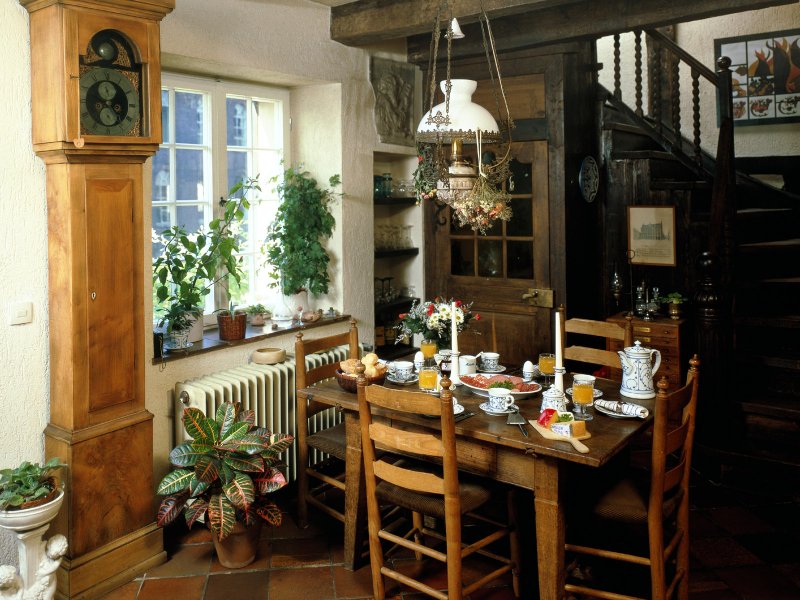 Victorian cuisine interior