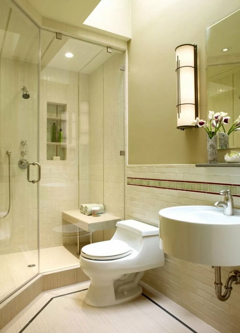 The interior of a combined bathroom