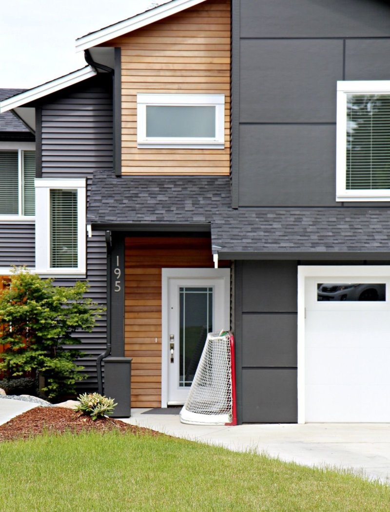 The facade of the house is gray