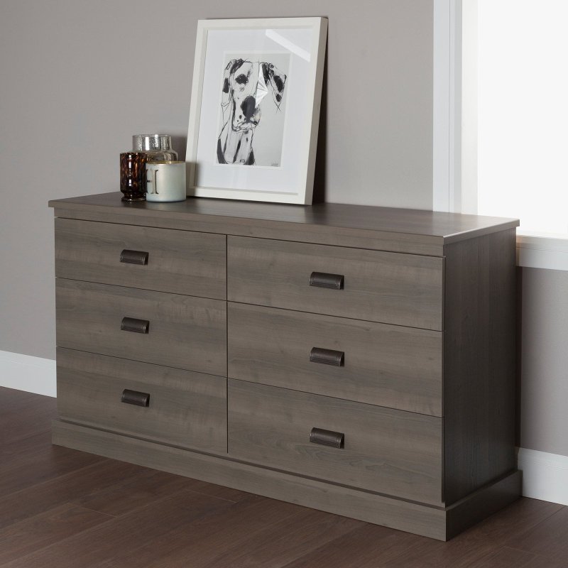 Glute chest of drawers