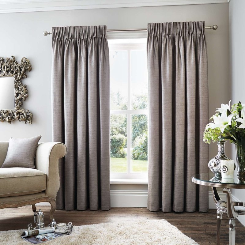 Brown curtains in the interior