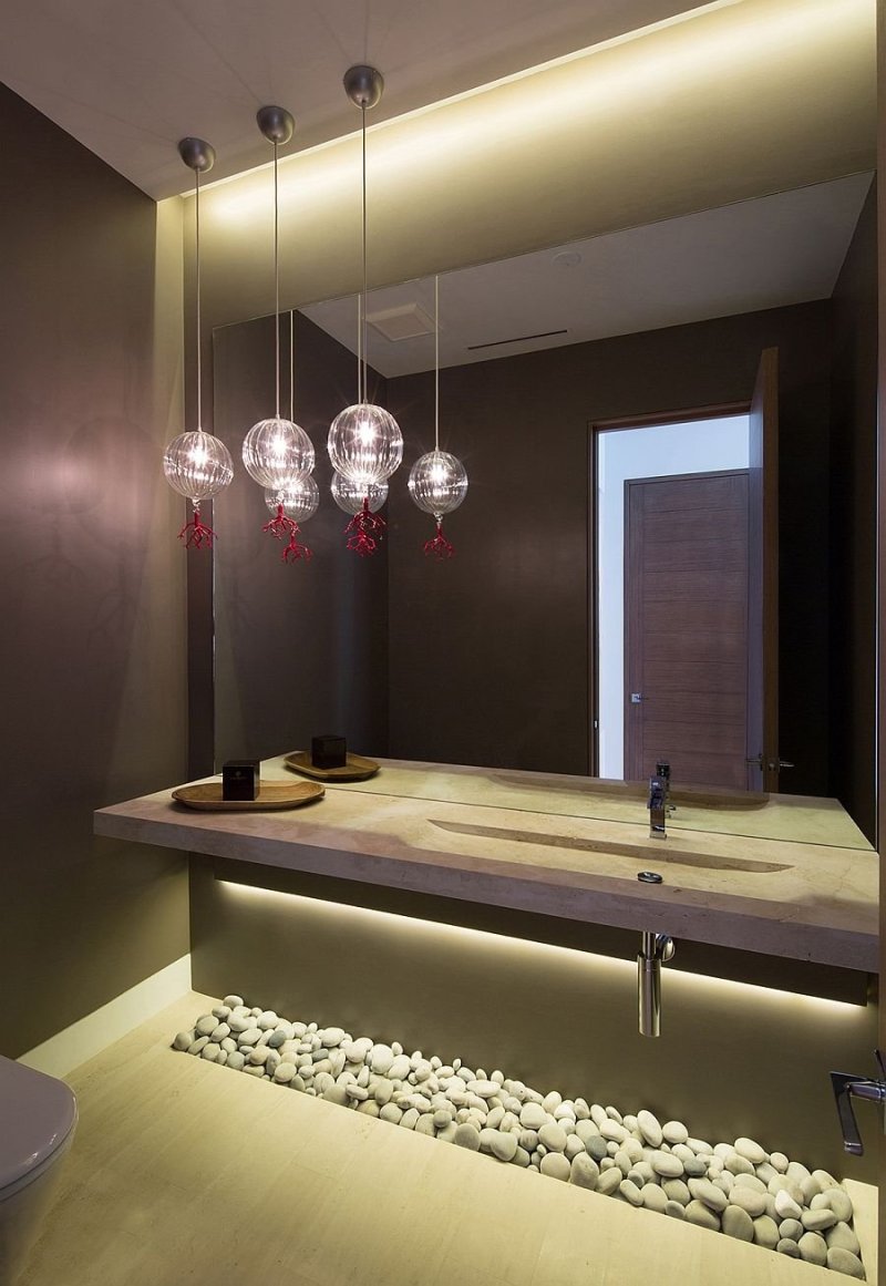 Modern lighting in the bathroom