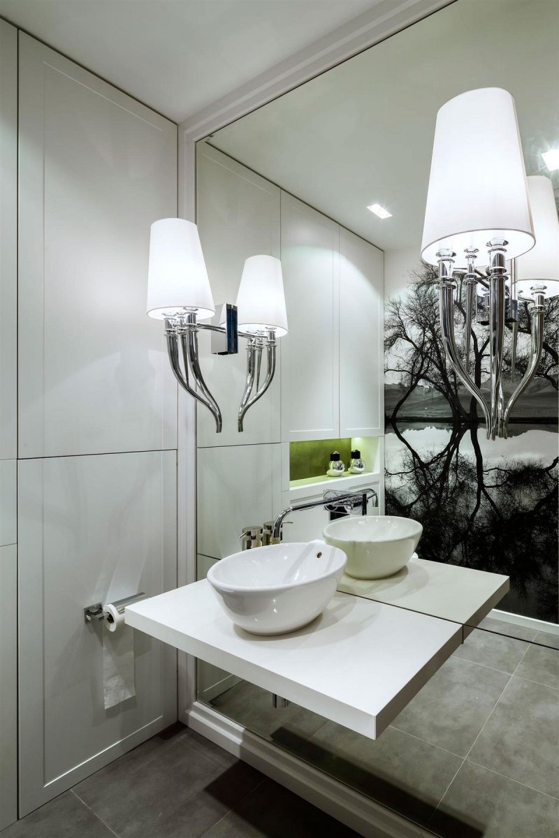 Black and white bathroom design