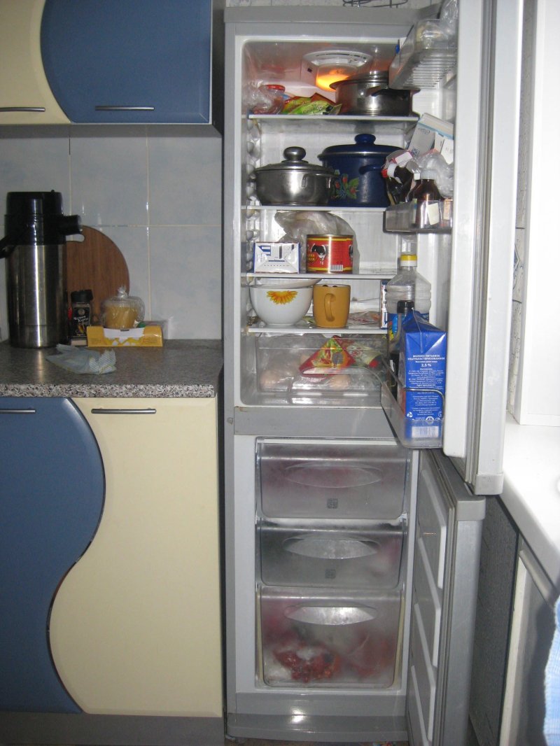 Two -chamber refrigerator