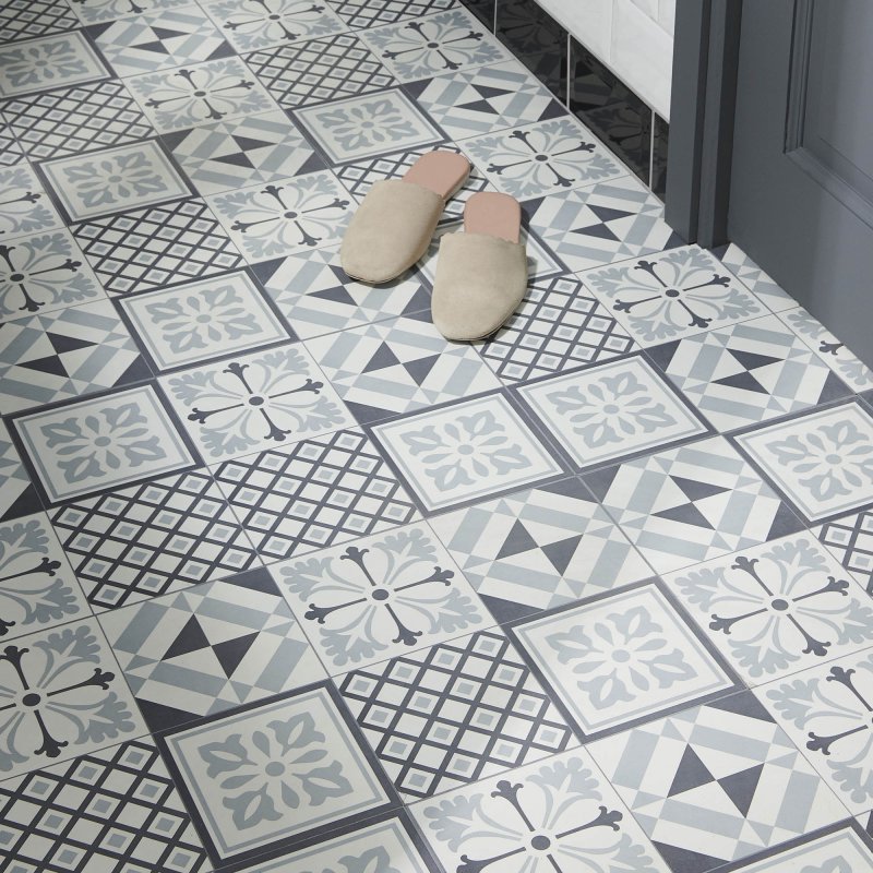 Paul tiles