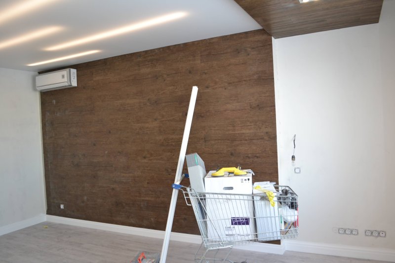 Walls with laminate