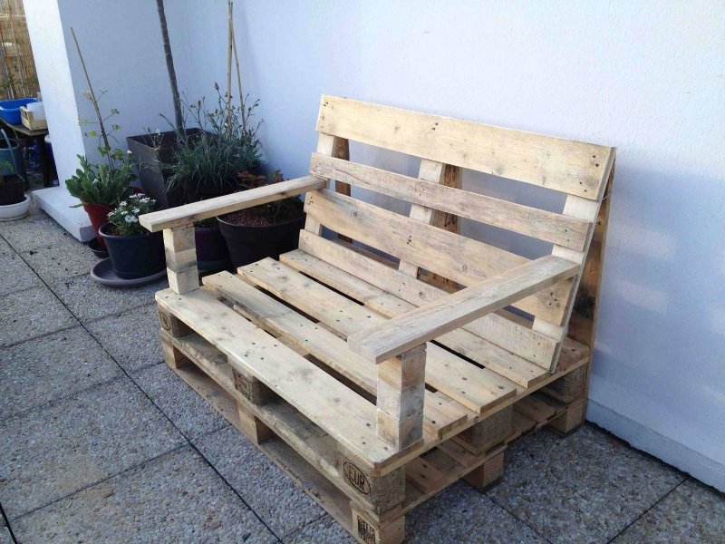 A bench from the pallets