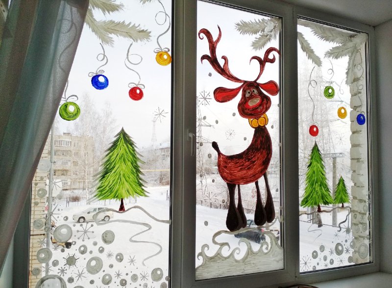 New Year s drawings on windows