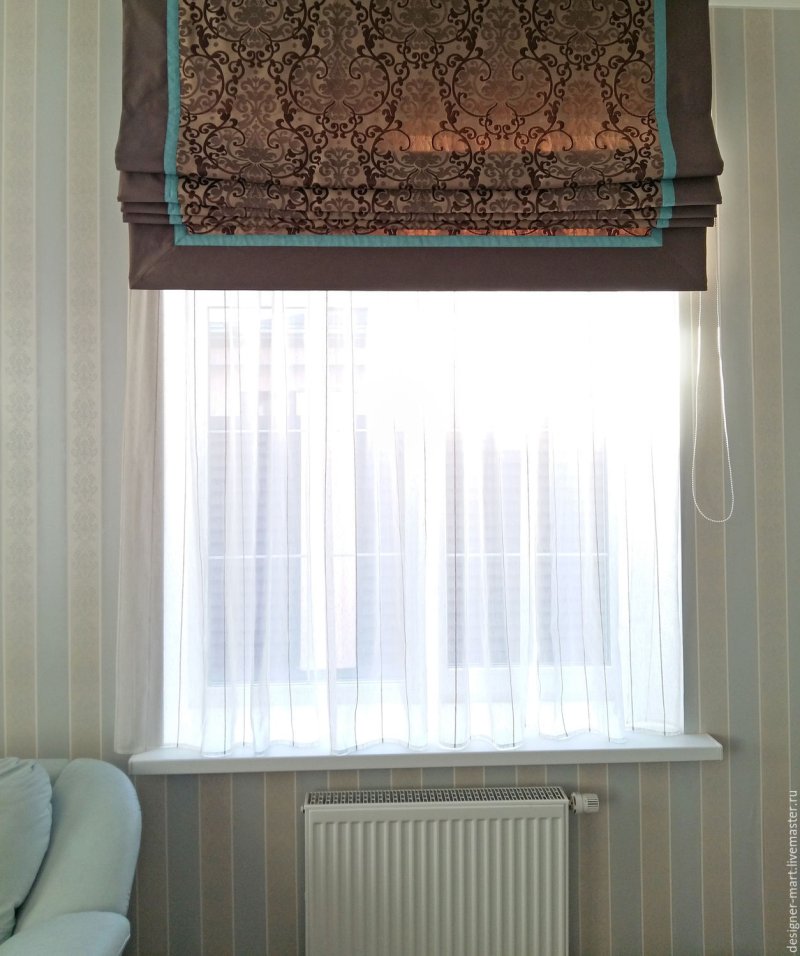 The Roman curtain is double