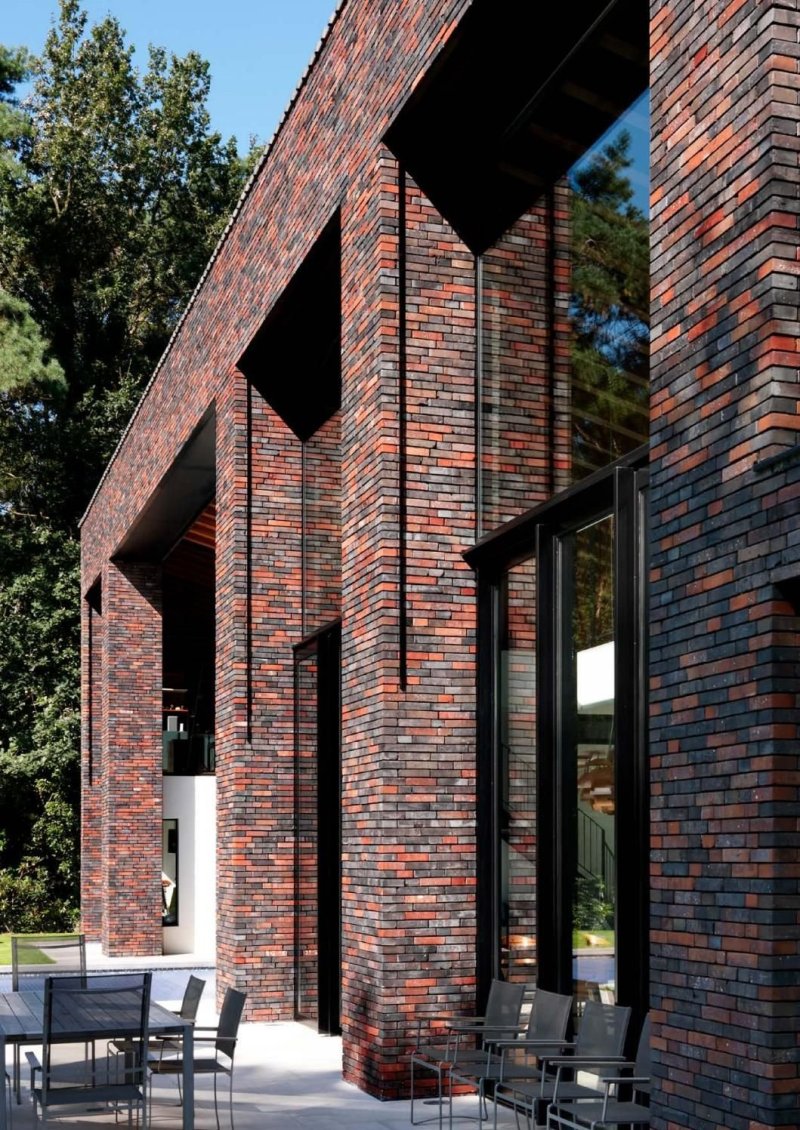 Clinker brick facade