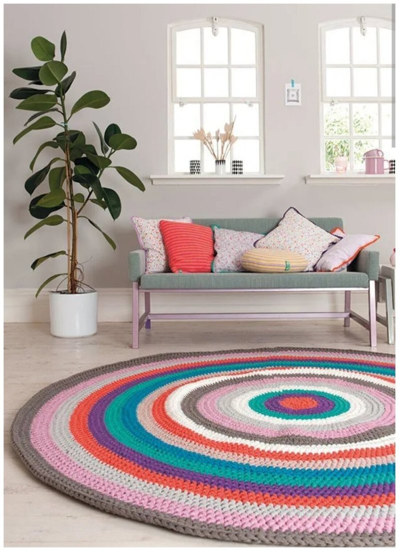 Knitted rug