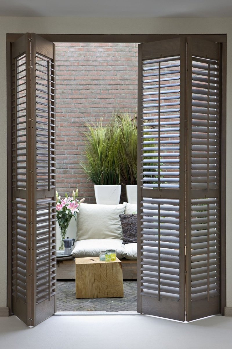 Polystyle shutters ©