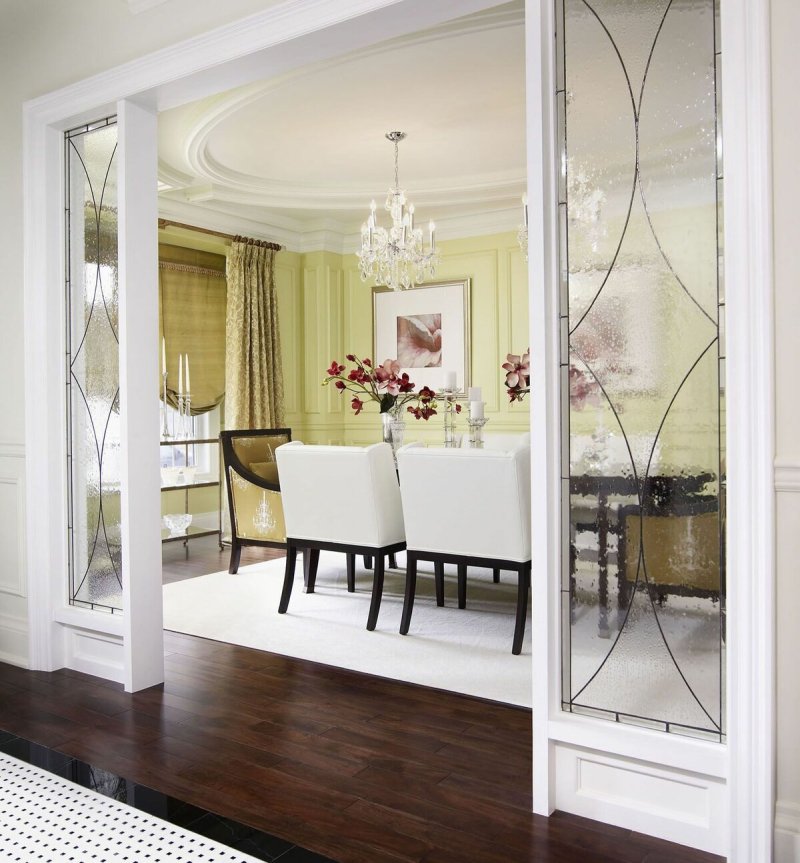 Mirrors in the interior of the living room