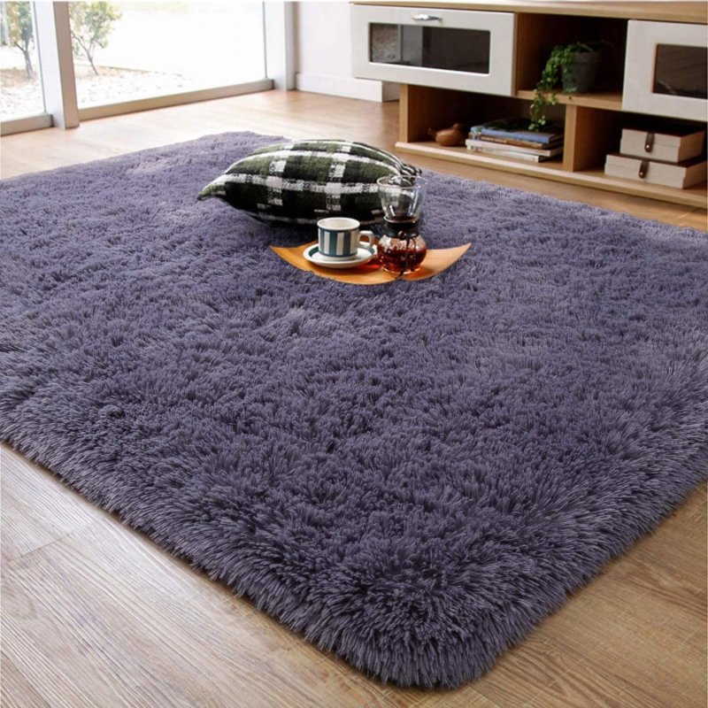 Fluffy carpet