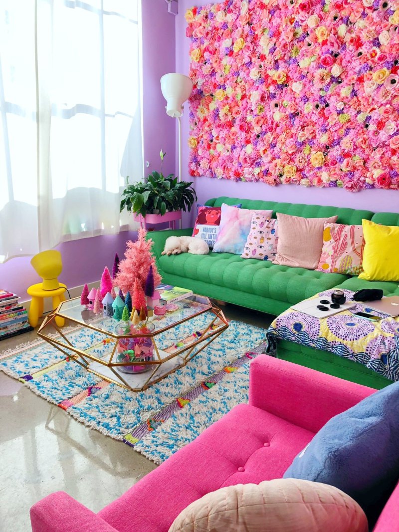 Bright colors in the interior