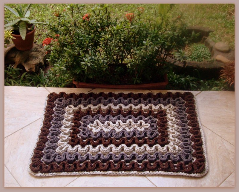 Crochet square rug