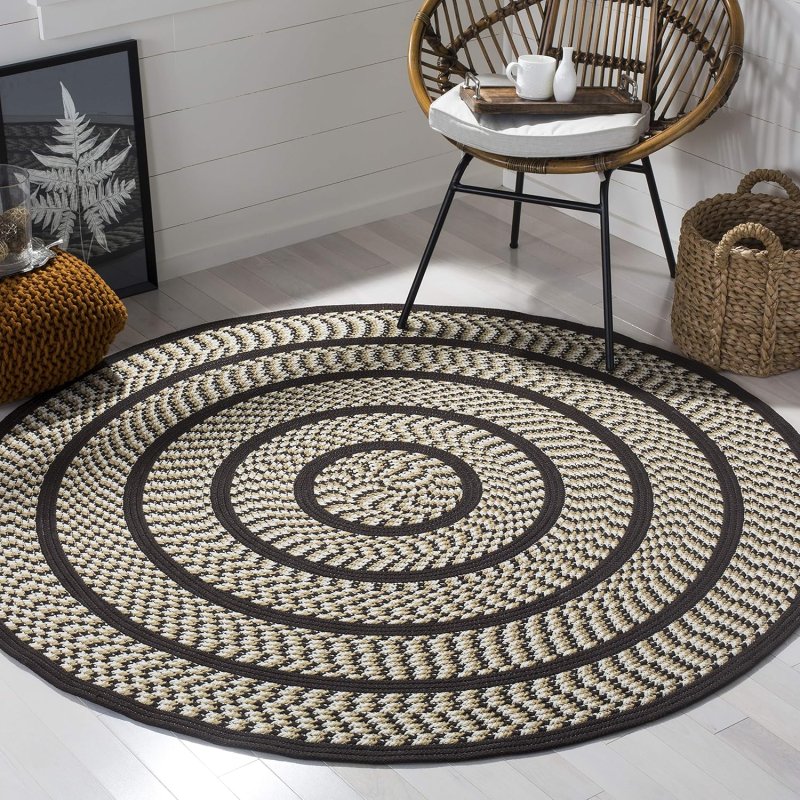 Wicker rug