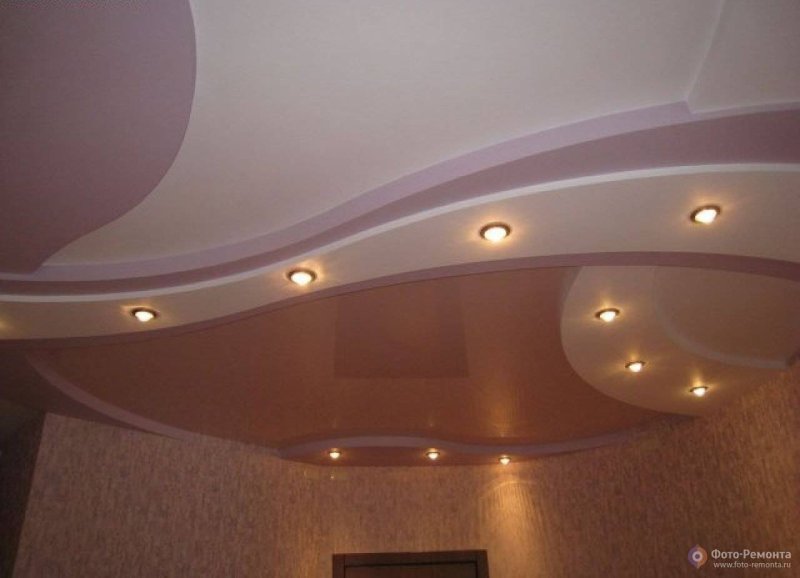 Two -level gypsum cardboard ceiling