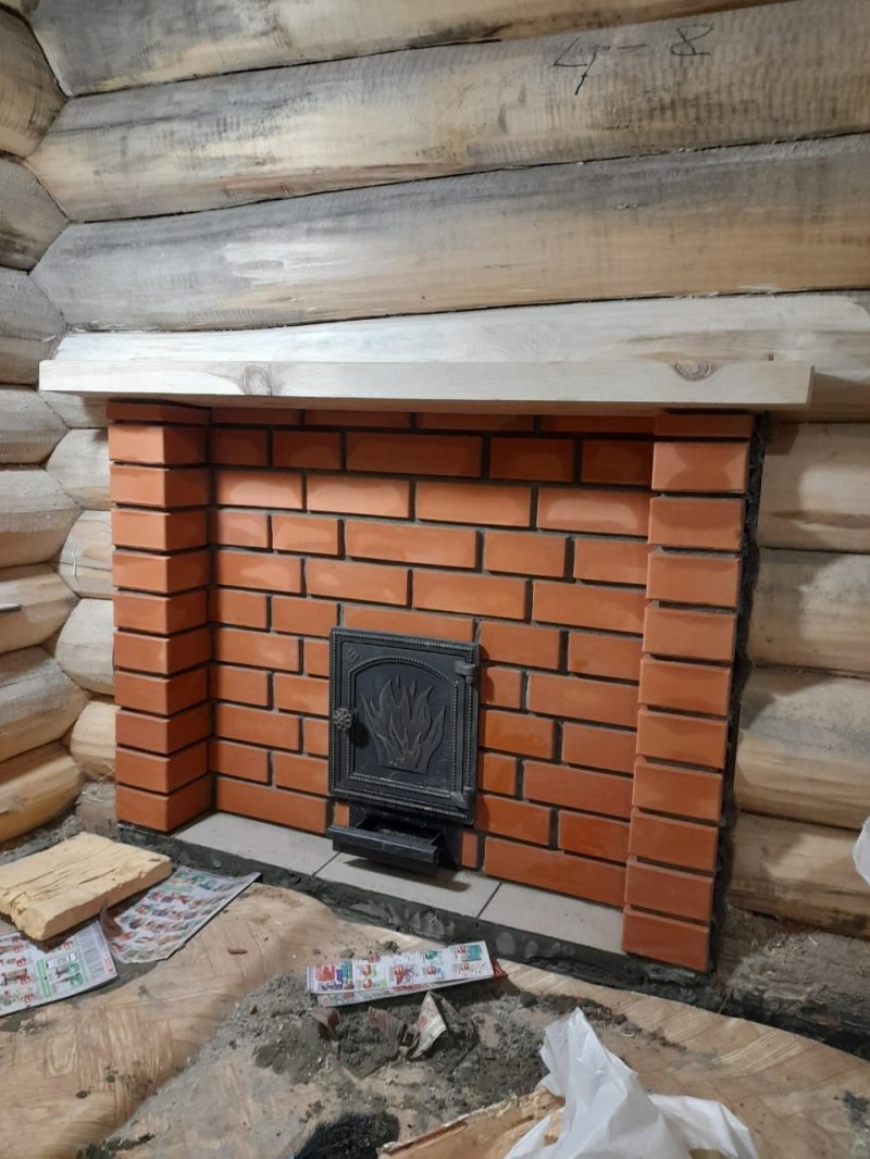 Bath stove lined with brick