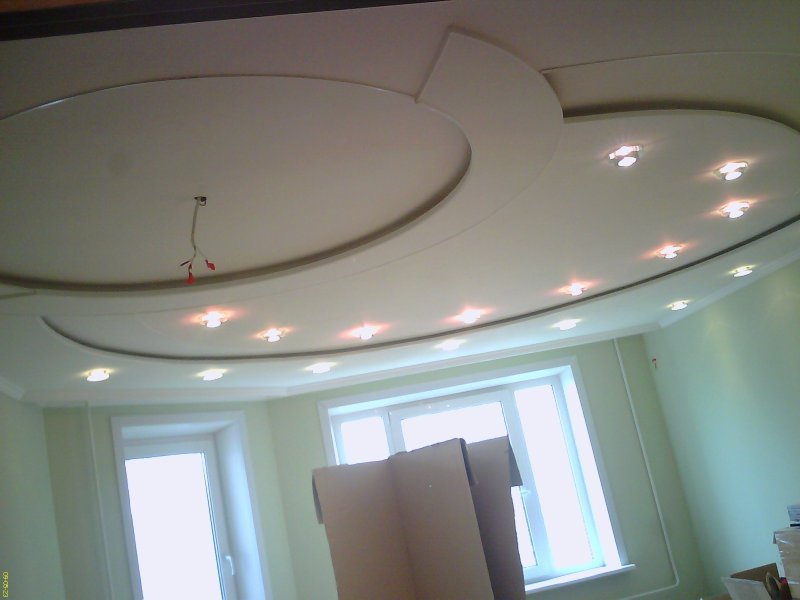 Two -level gypsum cardboard ceiling