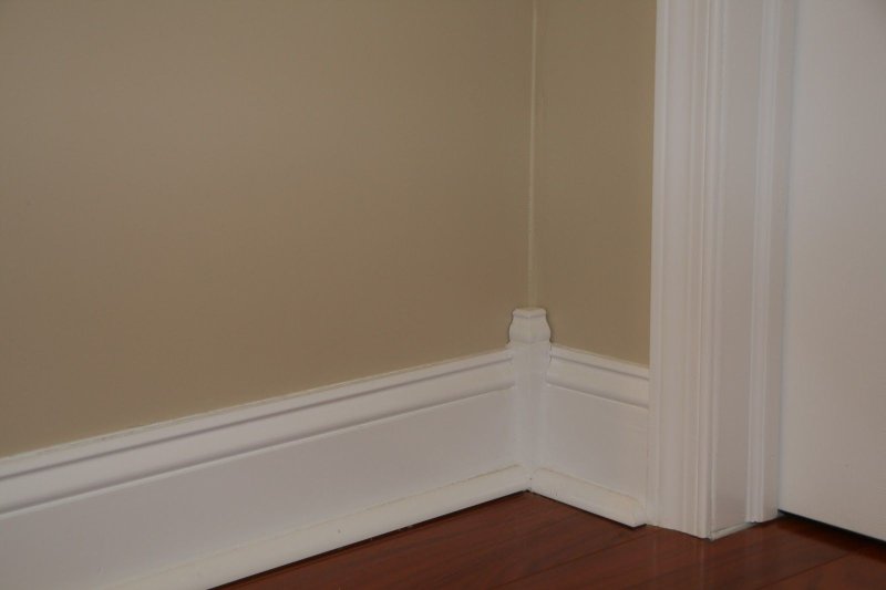 Skirting board