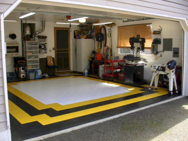 PVC tiles in garage