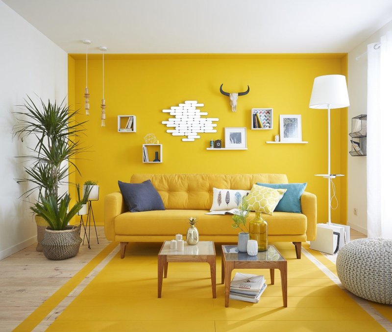 Yellow -tones interior