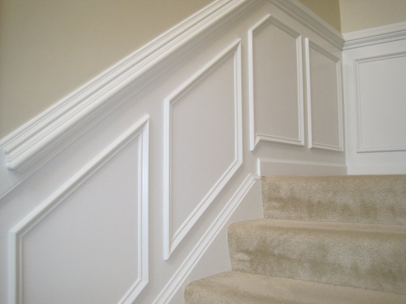 Moldings for walls