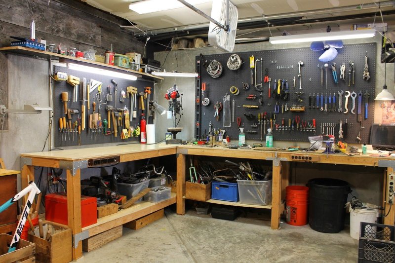 Garage workshop