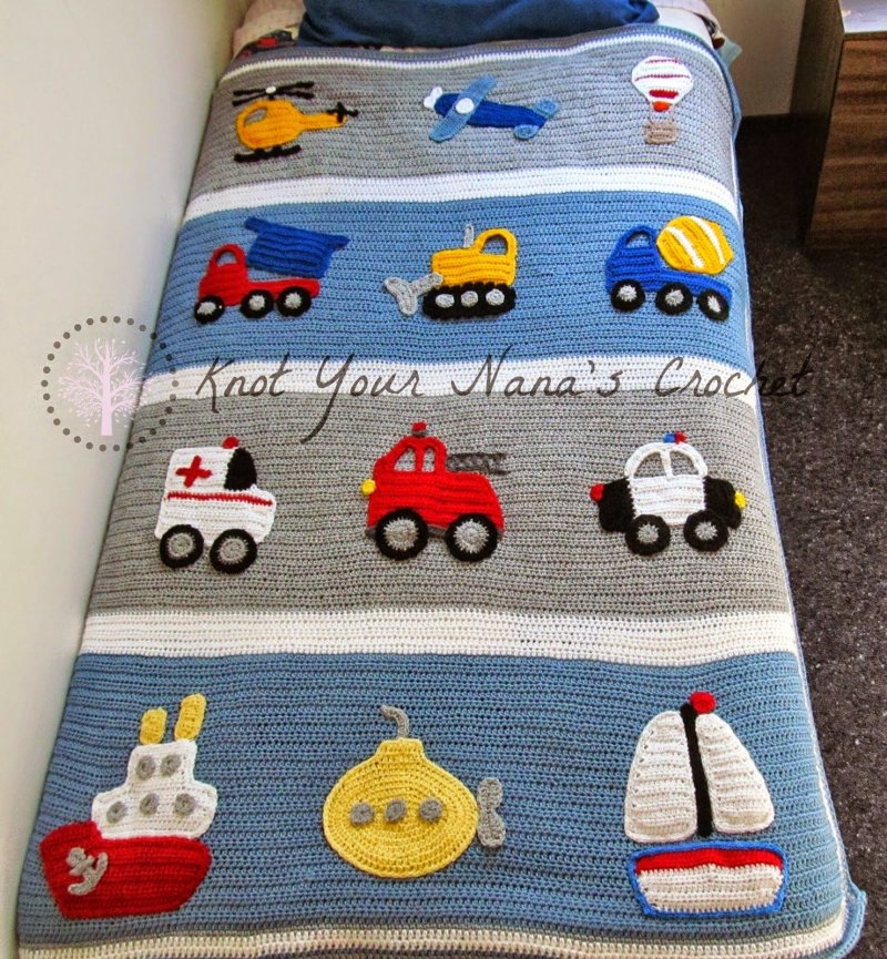 Patchwork blanket for a boy