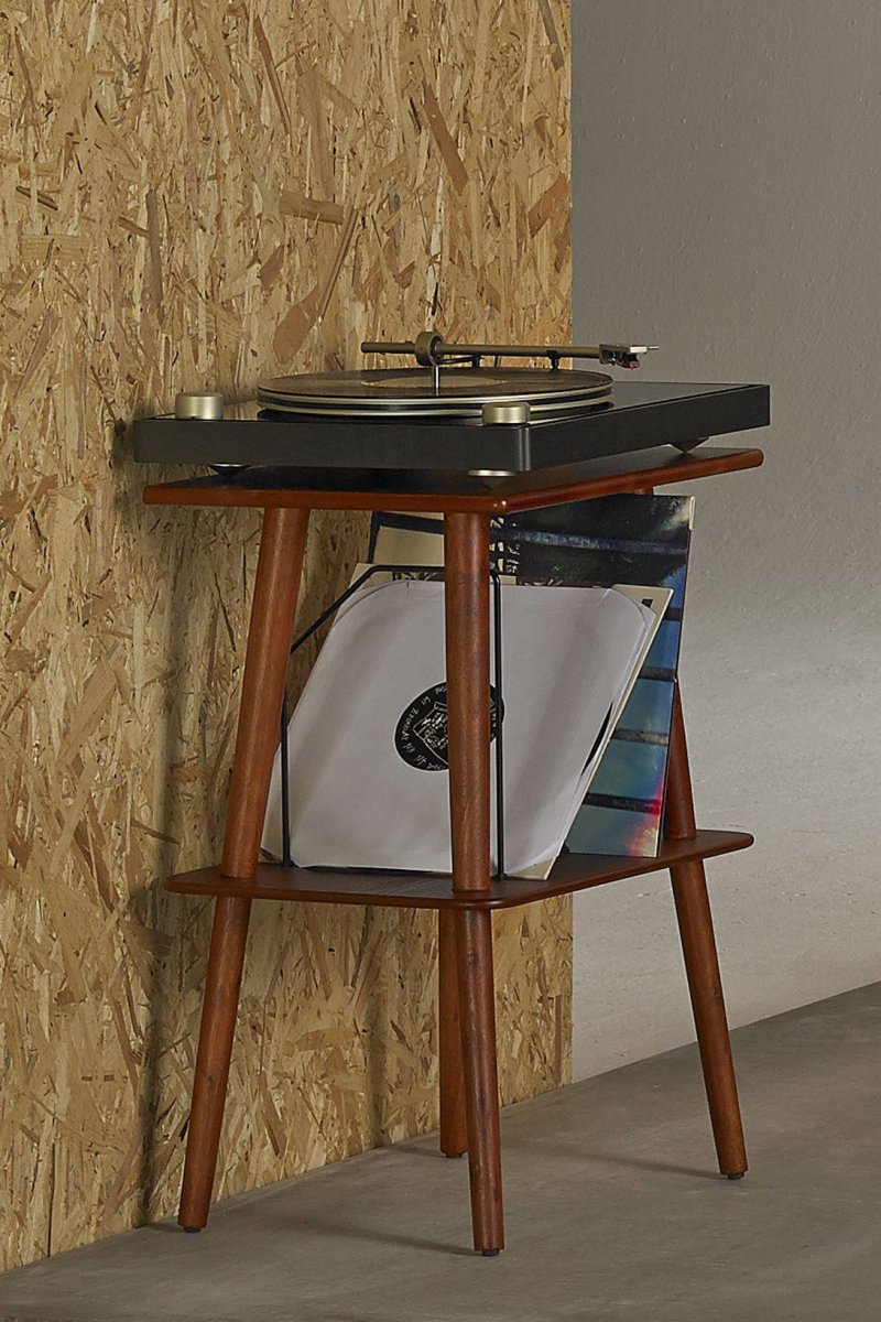 Vinyl player