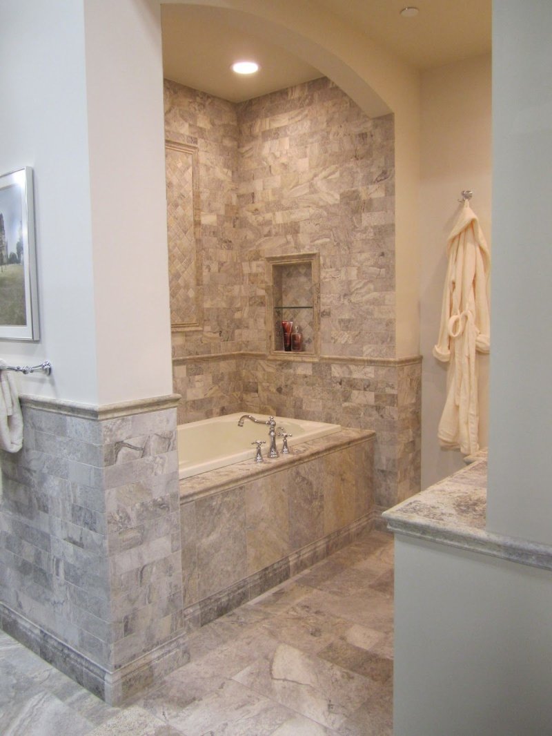 Bath -finishing with a stone