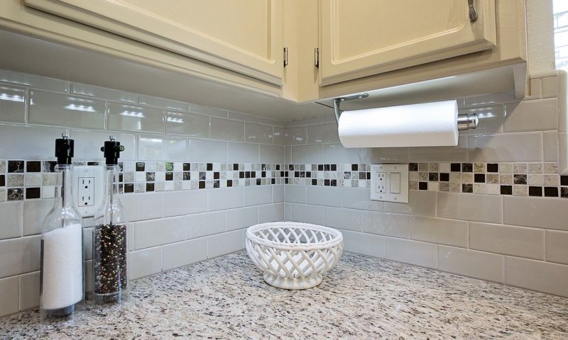 Kitchen tiles per apron