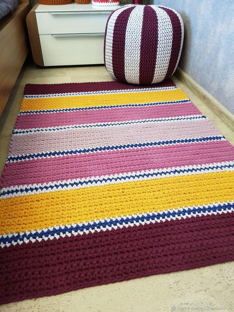 Knitted rugs