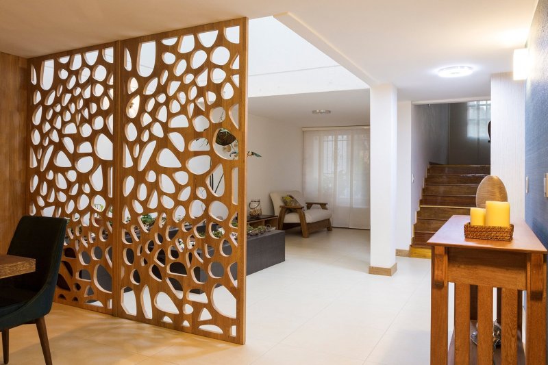 Querus openwork partitions