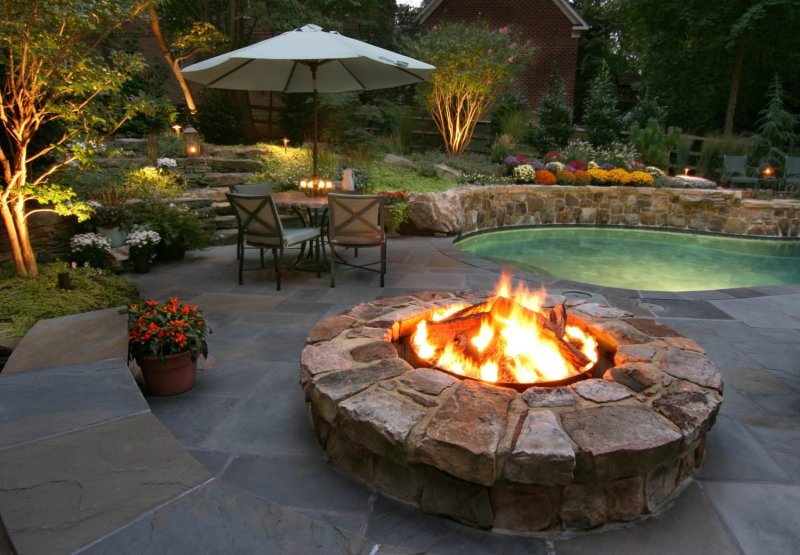 Patio landscape with bonfire