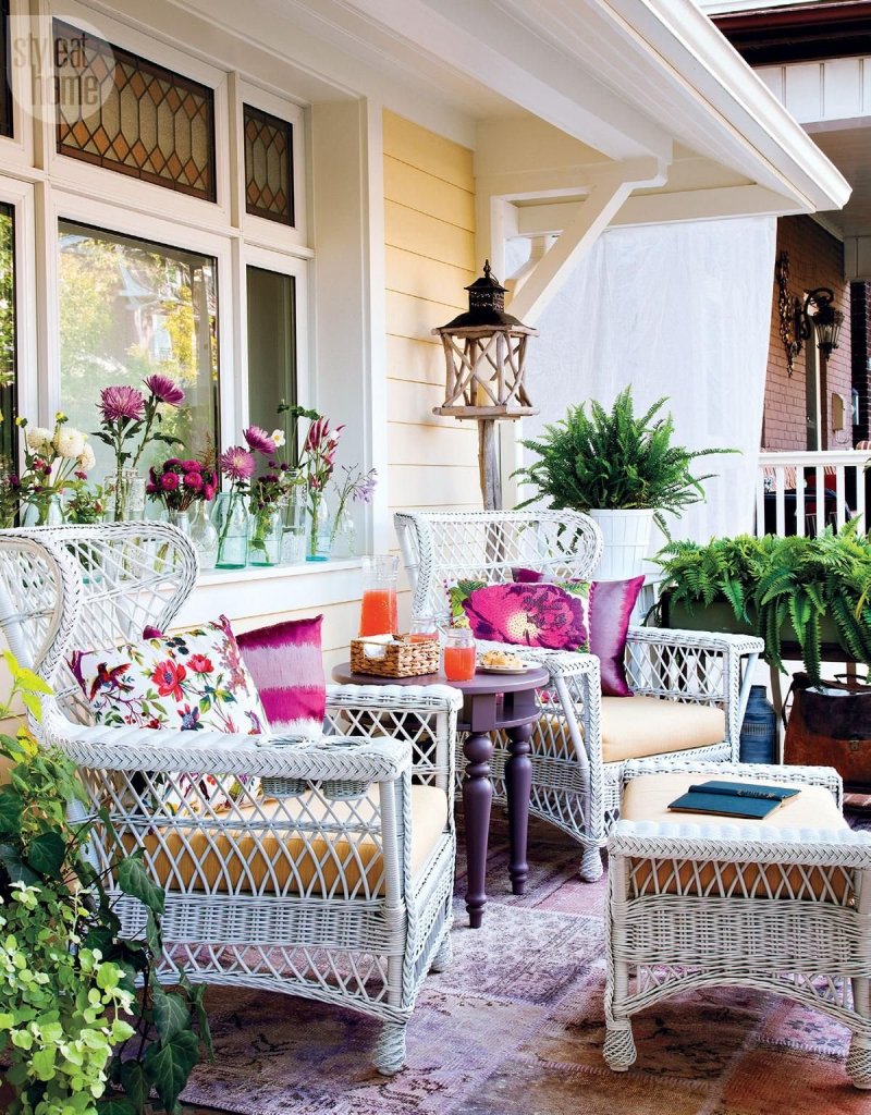 The interior of the veranda