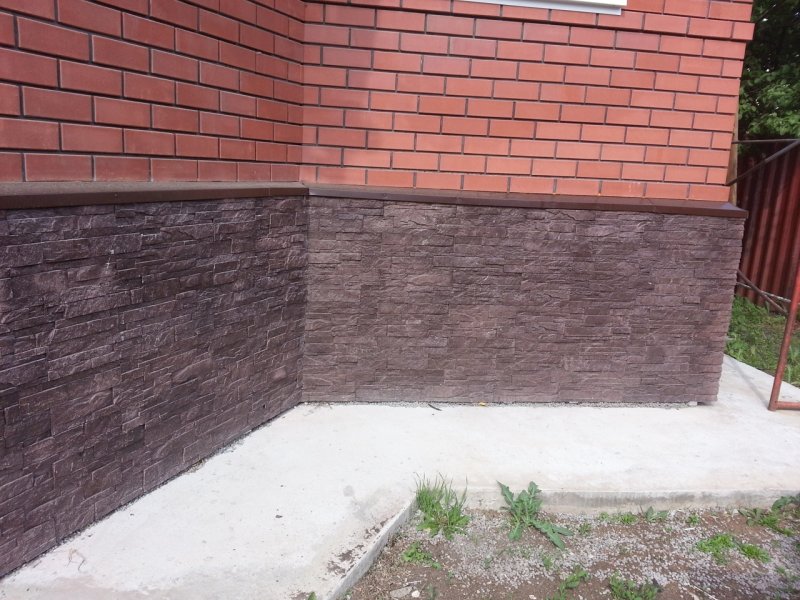 Foundation decoration