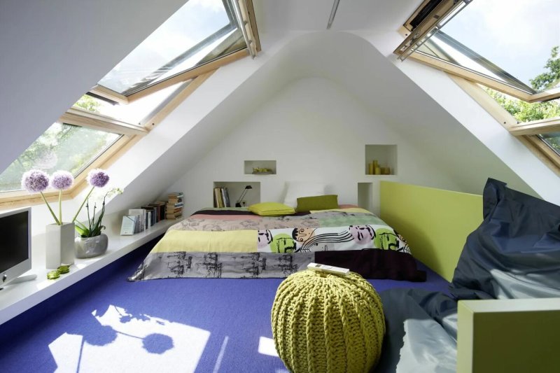 Attic under the hollow roof