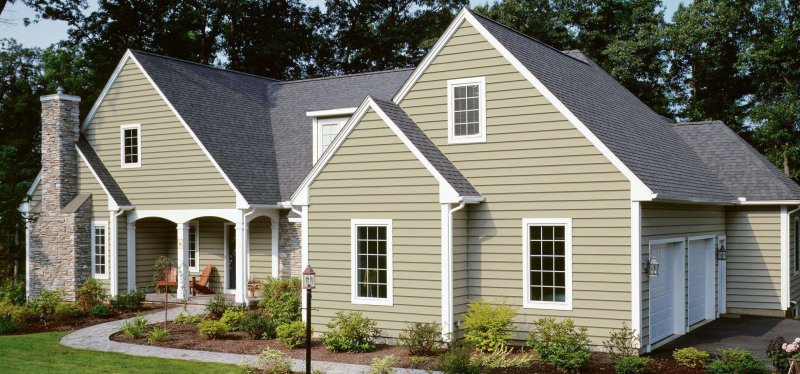 Vinyl siding Brick House