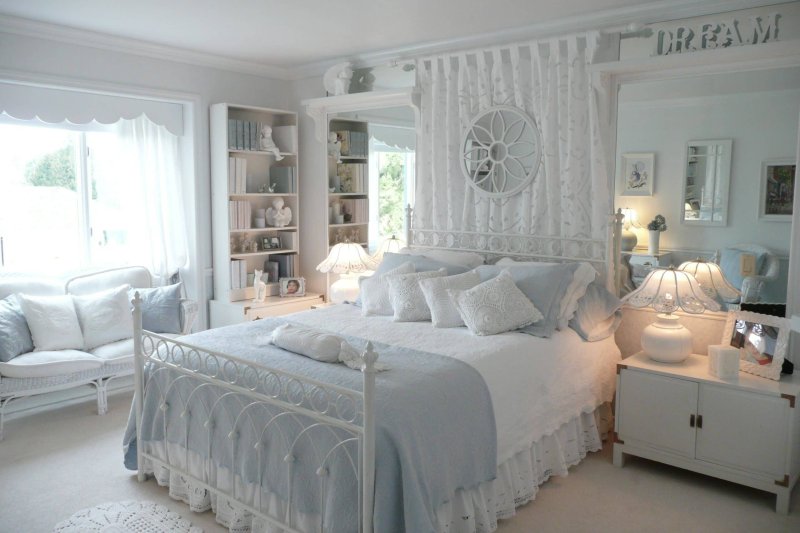 Shebbie Shik Provence bedroom