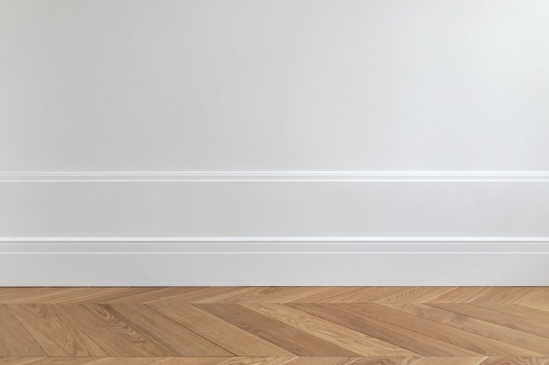 Skirting board