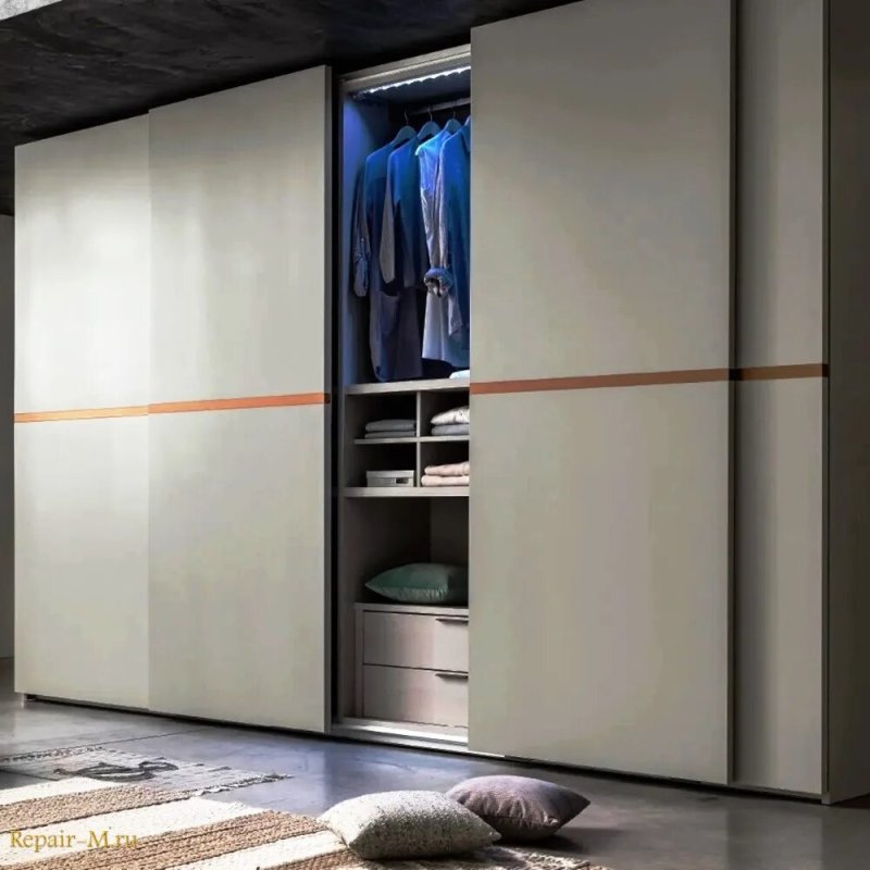 Armadio Wardrobe cabinet