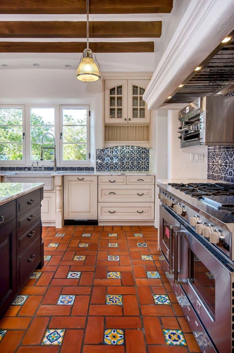 Metlakaya tiles in the kitchen floor