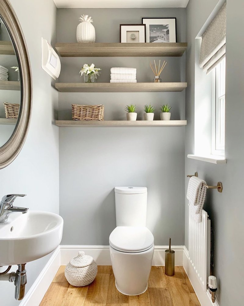 Shelf in the bathroom